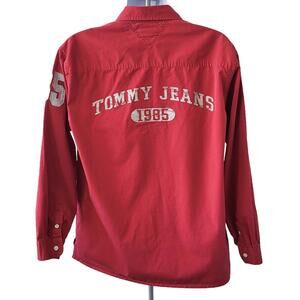 Tommy Jeans 1985 Shirt Mens Size Large Red Button Up Long Sleeve Call Out Logo